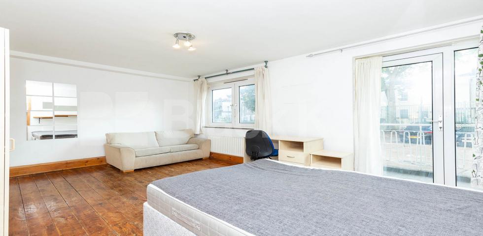 			3 Bedroom, 1 bath, 1 reception Flat			 Bayham Street, Camden / Kings Cross